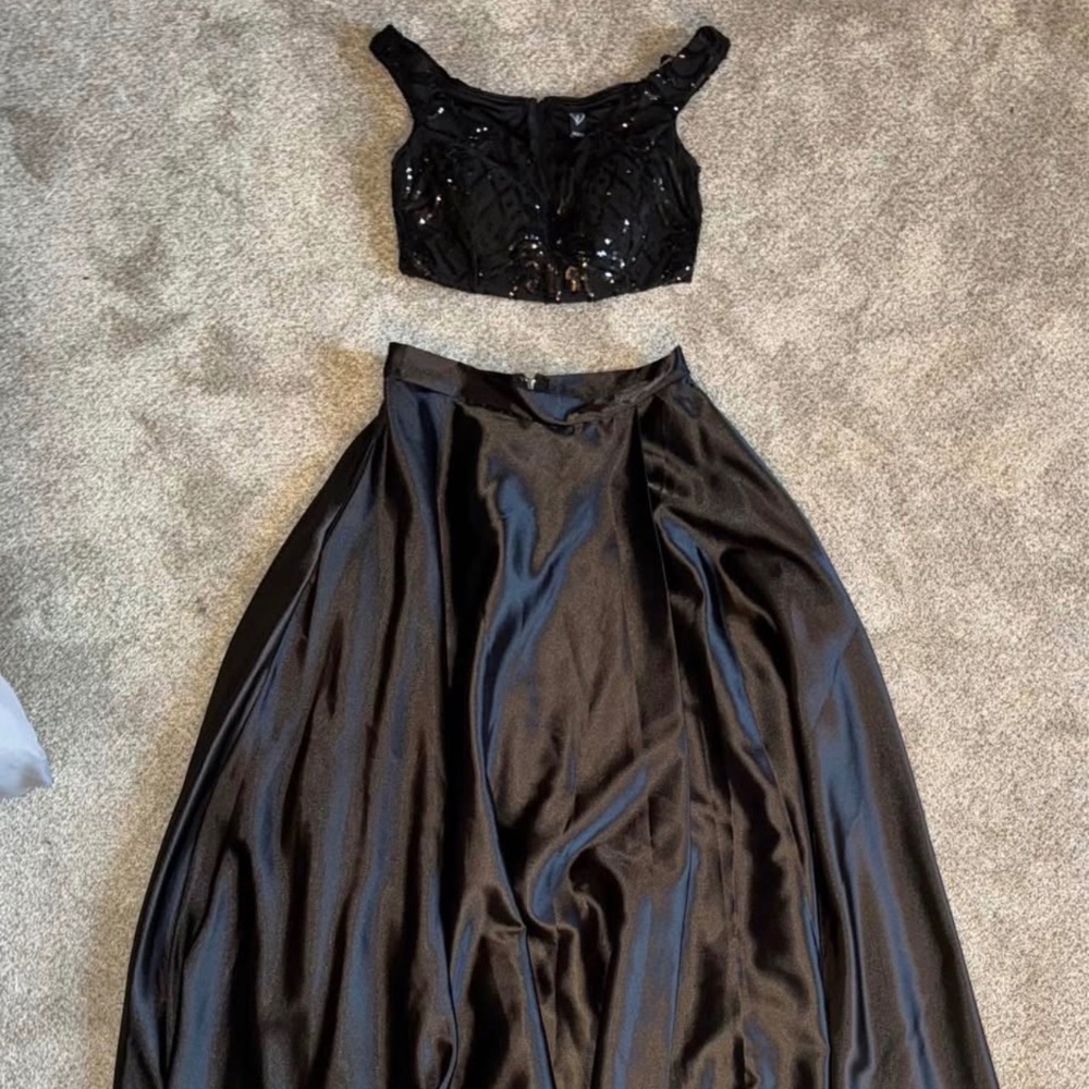 Two piece black sequin and satin formal prom homecoming dress size small